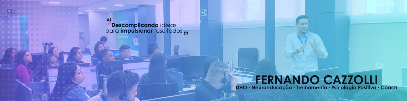 Fernando Cazzolli em treinamento corporativo